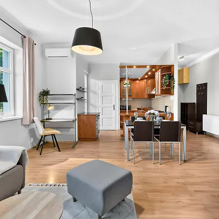 Spacious With Balcony - Old Town * Pressburg